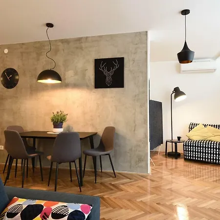 Kofoo Krizaniceva * Zagreb