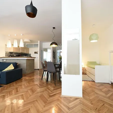 Apartment Kofoo Krizaniceva Zagreb